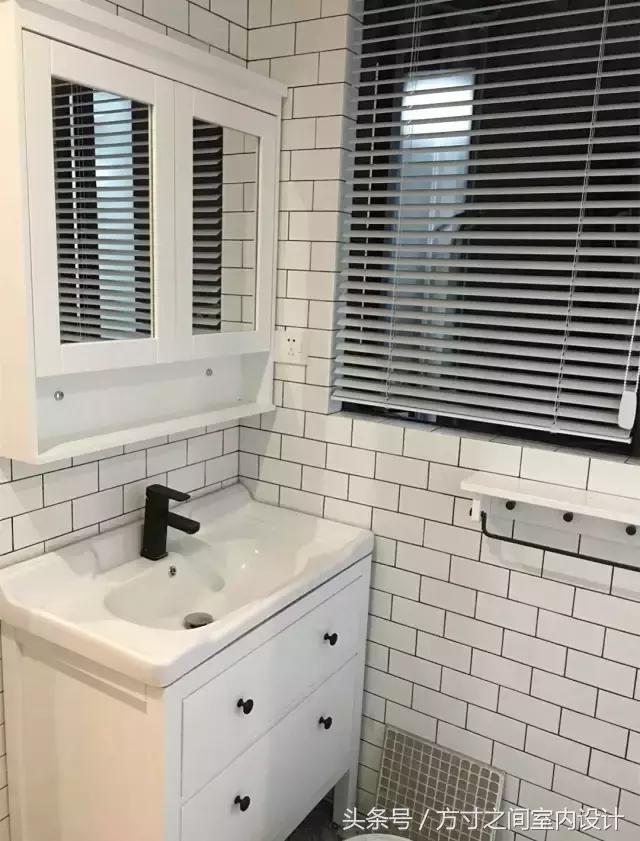 百叶窗加窗帘,窗帘用百叶窗好看吗