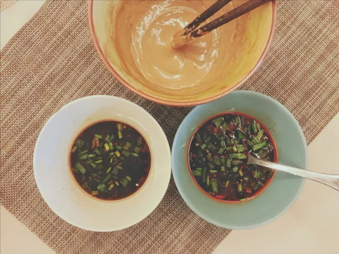 D184：炎炎夏日里的你需要的是这样一顿晚餐~鸡丝凉面