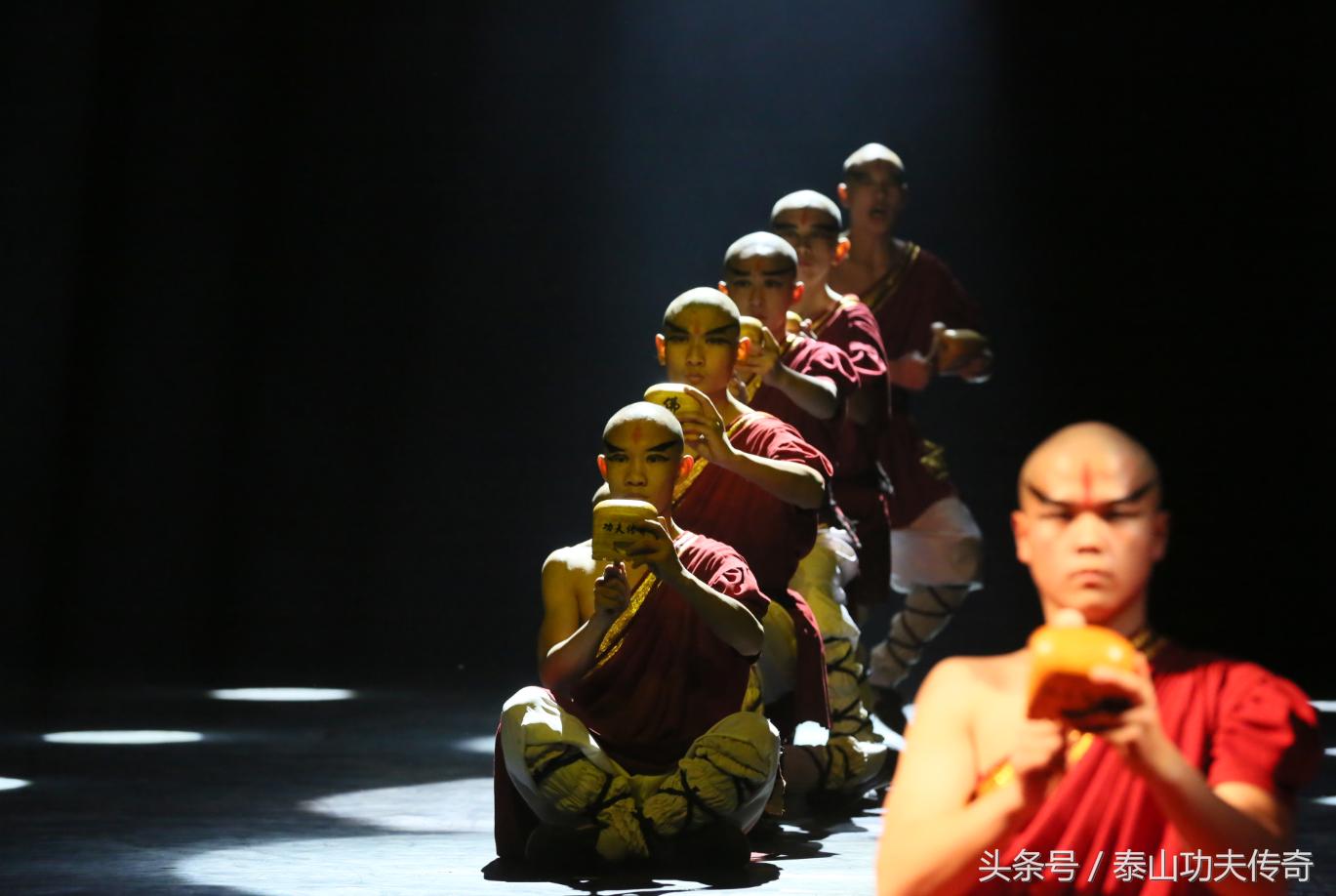 纯一，从平凡少年到一代宗师！强者都是在铸炼中成长的人