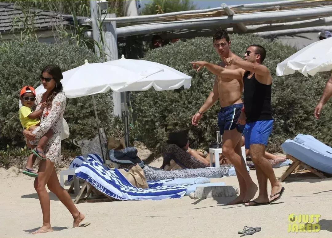 c罗和维密天使视频,c罗维密超模视频