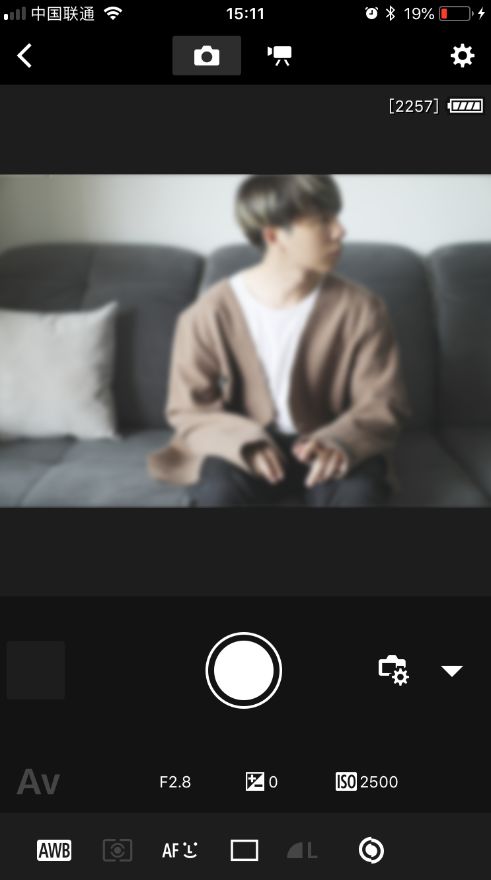 男子趁女友不在家偷偷化妆,男子趁女友不在家偷偷化妆原视频