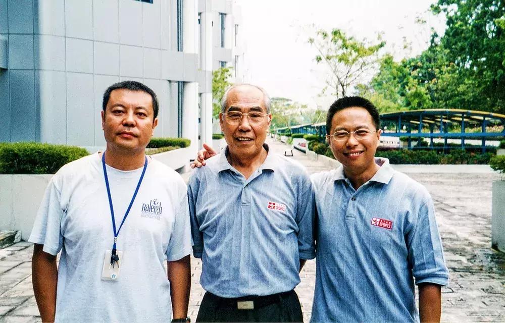 世界杯中国球迷观看视频,世界杯直播cctv5解说