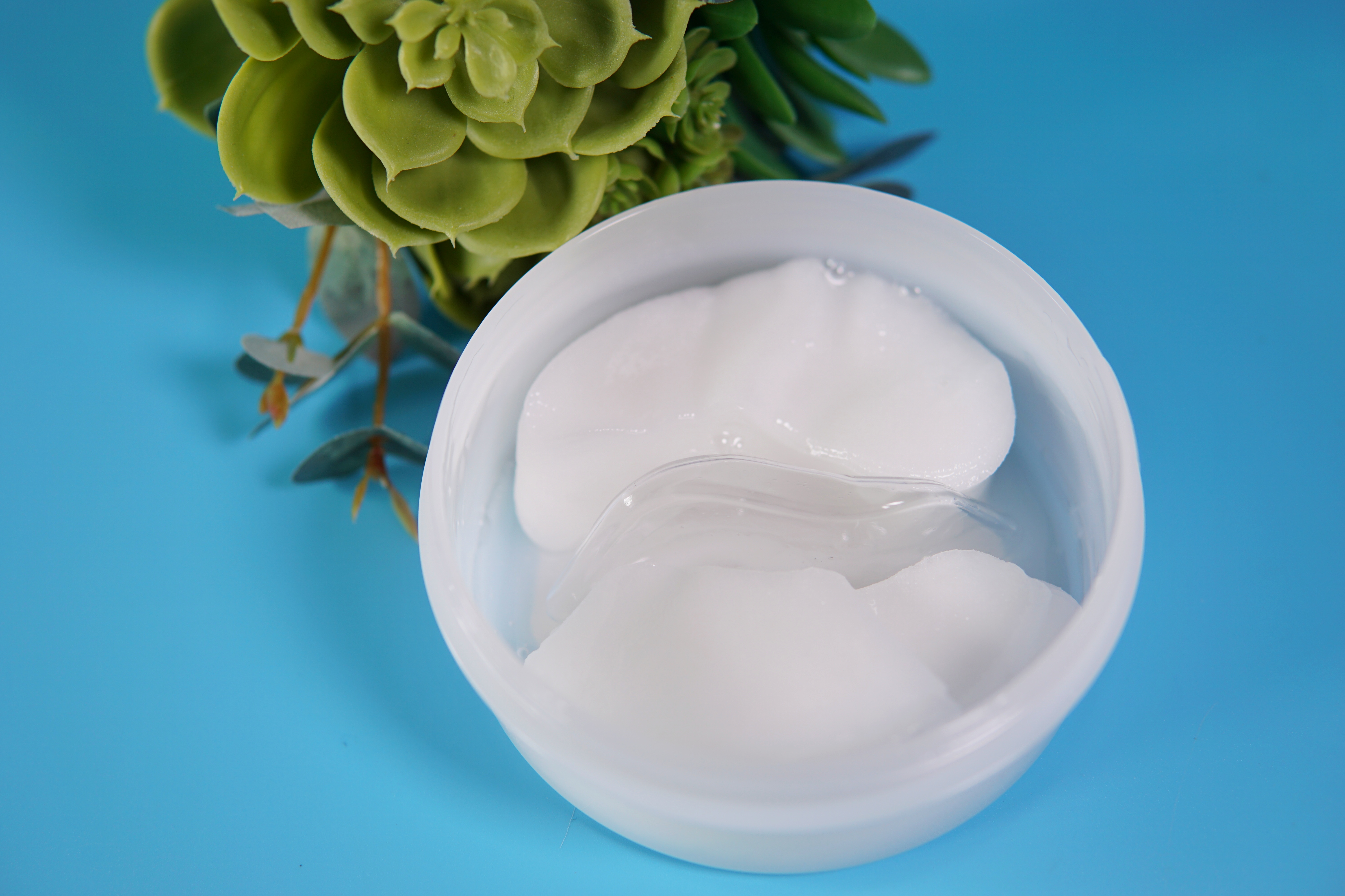 用了好多眼膜眼睛周围还是好干,最好用的十大眼膜排名