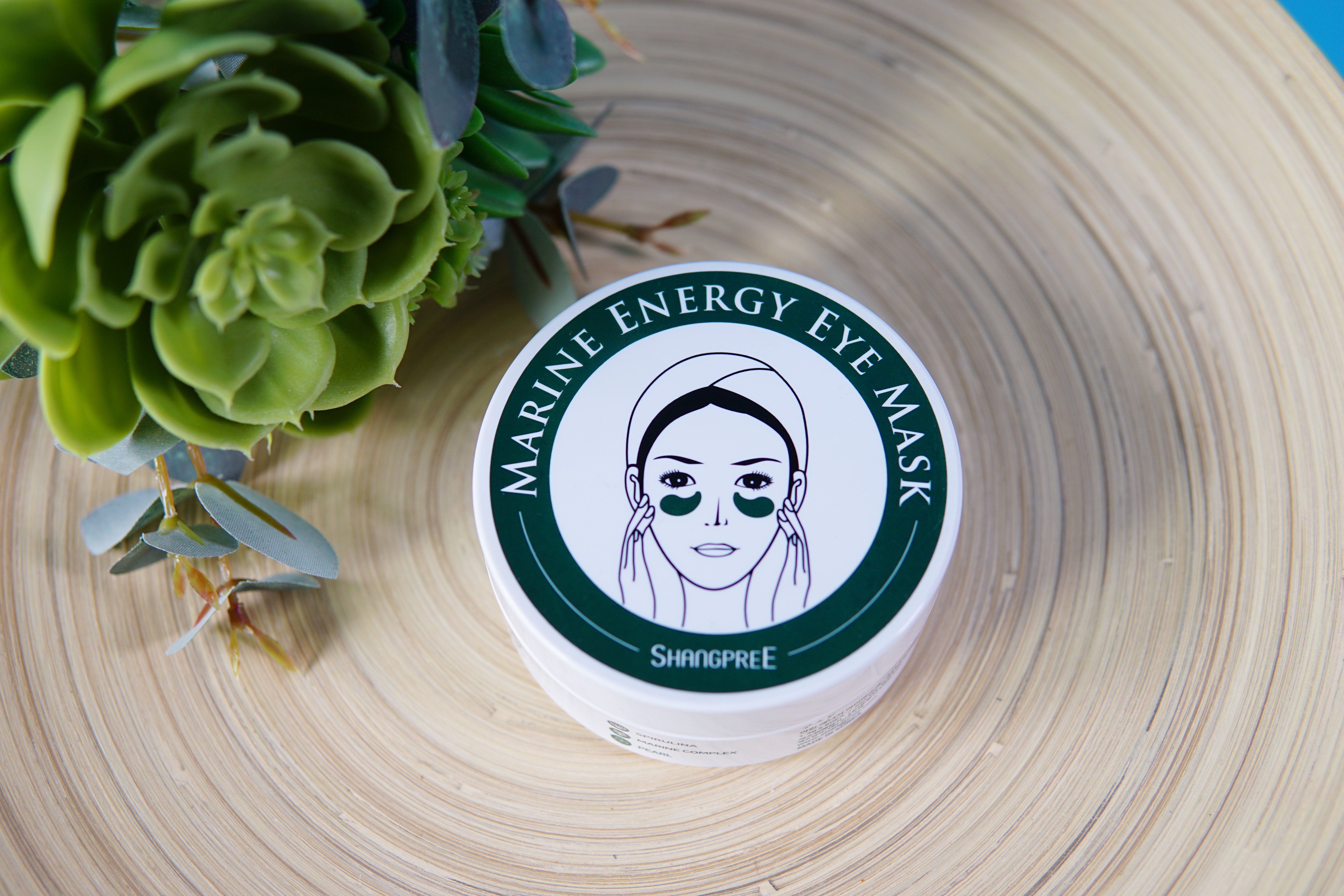 用了眼膜黑眼圈更重了,用了好多眼膜眼睛周围还是好干