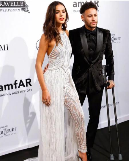 进世界杯八强，有漂亮的小女友，这就是内马尔