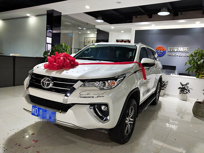 厦门丰田穿越者提车记，车主：价格不错，买来出行钓鱼刚好