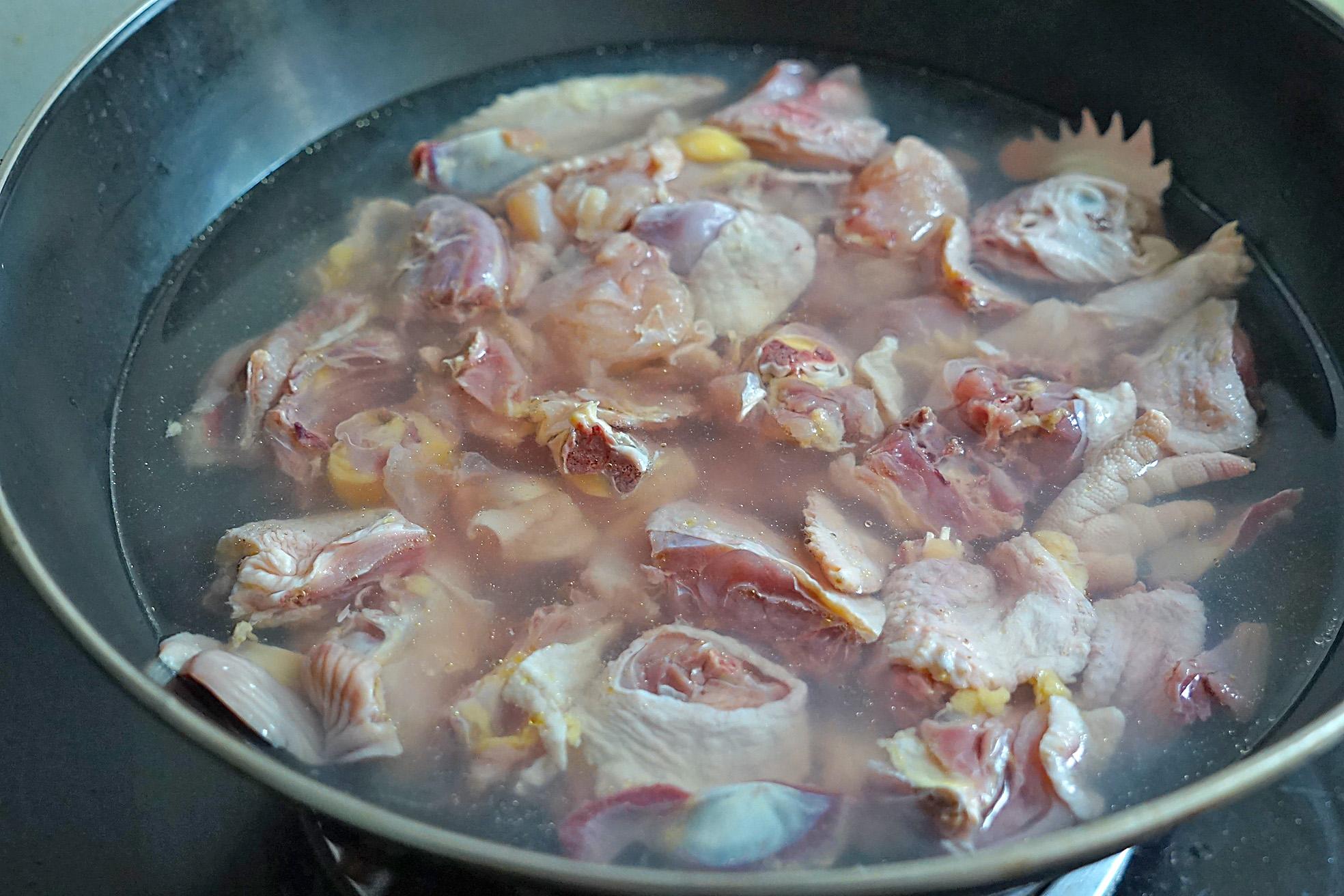 童子鸡怎么烧不柴,童子鸡怎样炖给小孩吃最有营养