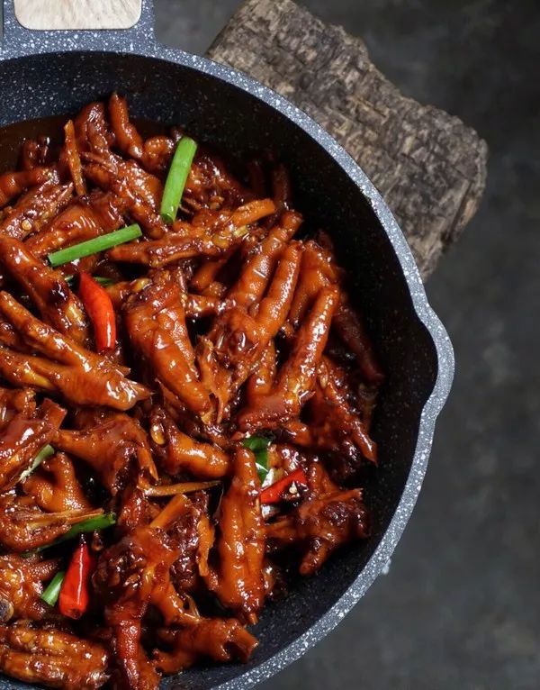 网红柠檬酸辣鸡爪你吃了吗,酸辣柠檬鸡爪最火视频