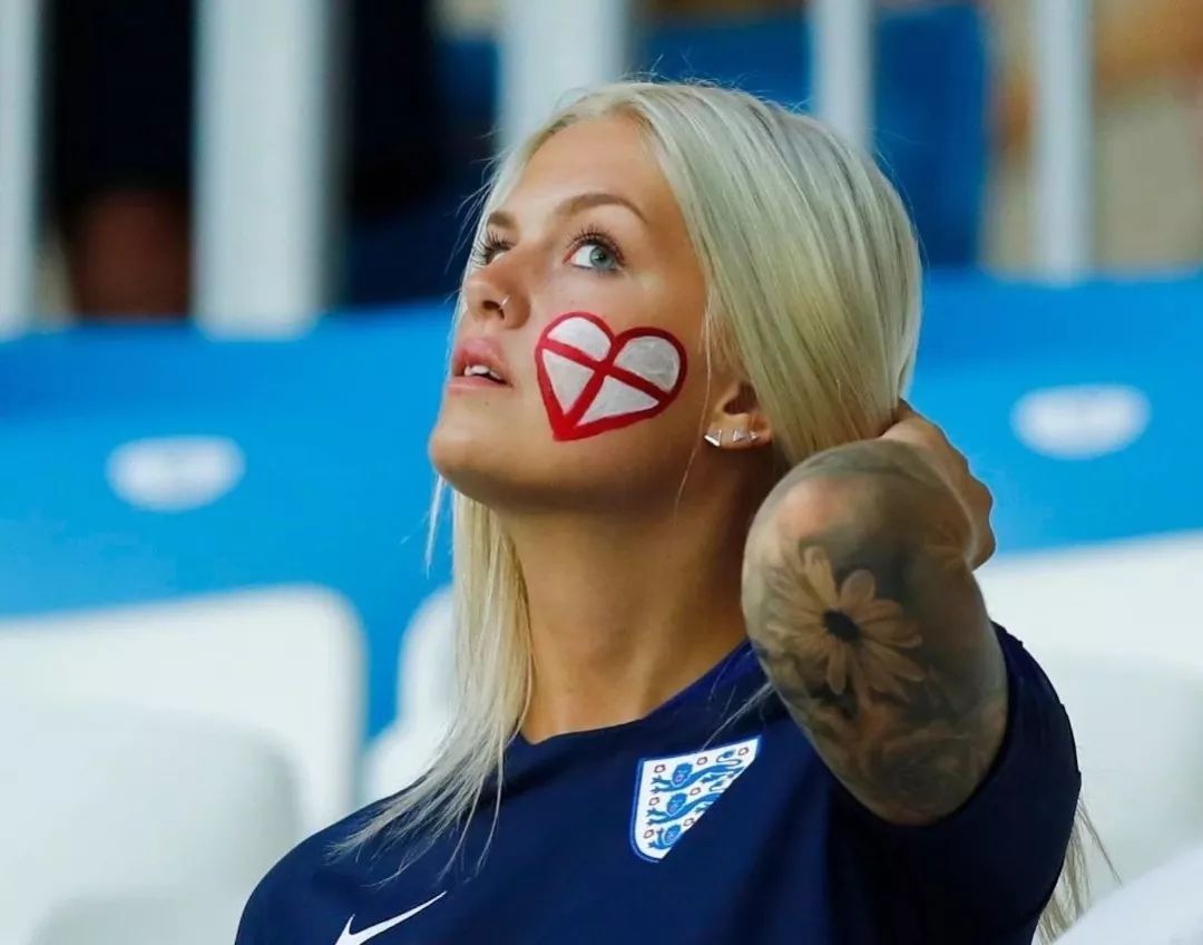 世界杯看台小姐姐哪家强？你定