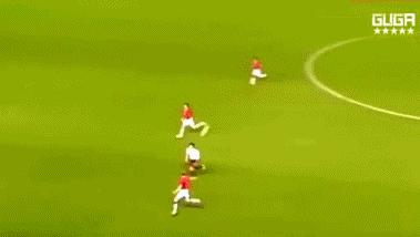 绿茵场荷尔蒙,绿茵场奔跑的荷尔蒙