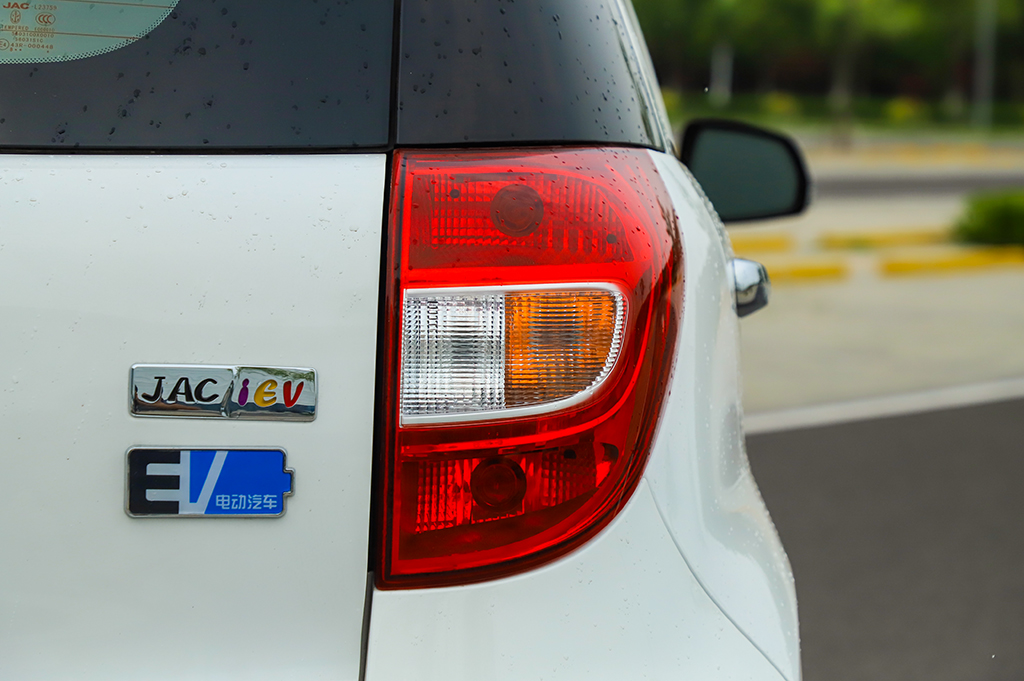 江淮iev6e青春版2019试驾,江淮iev6e运动版续航300公里评测