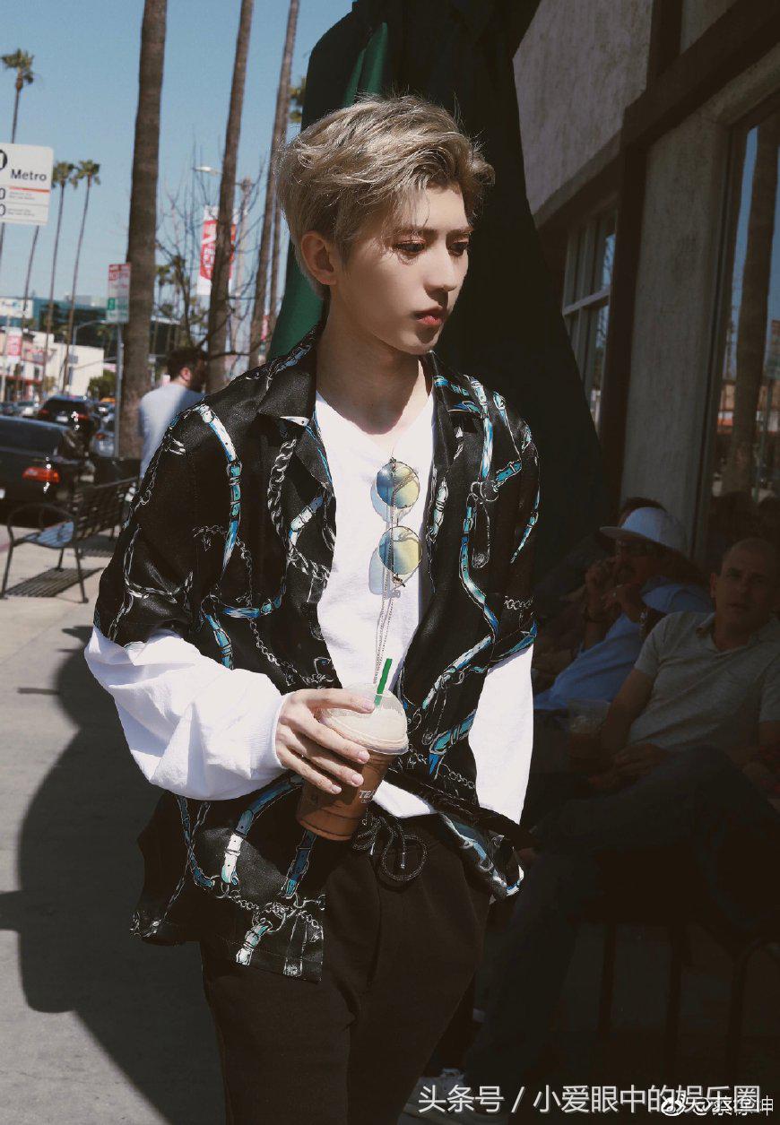 专业人士评价蔡徐坤的颜值,2018蔡徐坤正脸照片