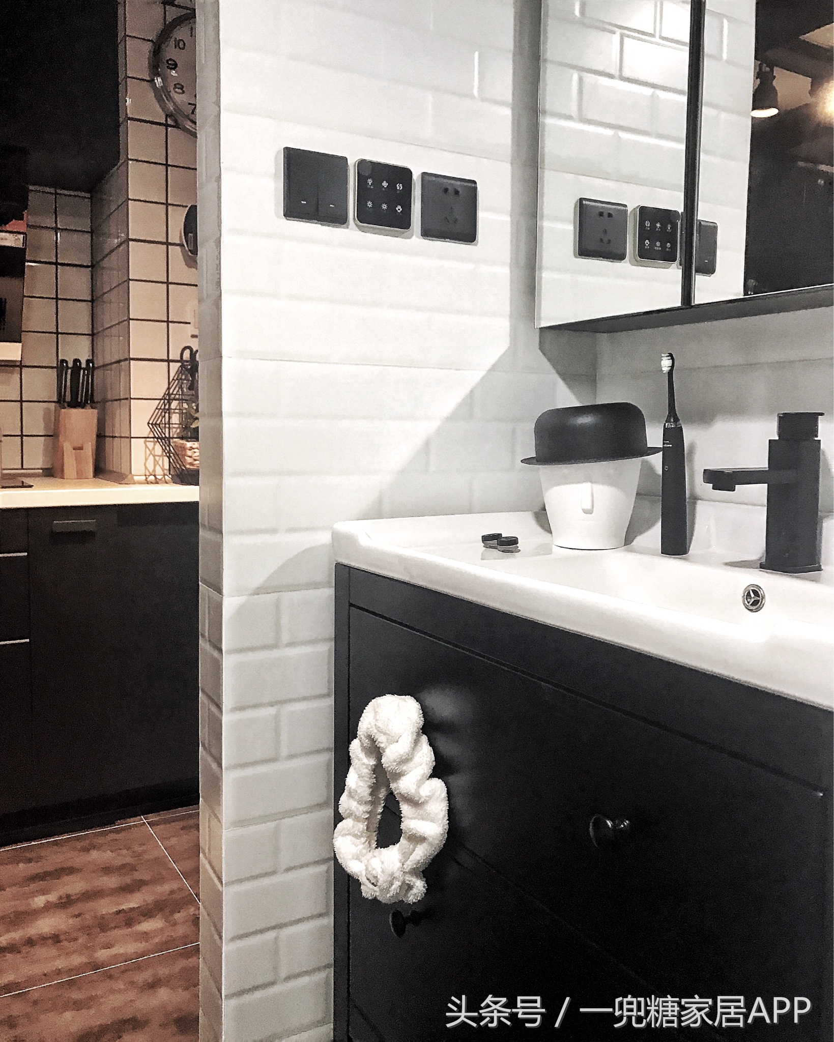 小姐姐爱上暗黑Loft，盖房之外，会了所有技能（附心得经验）