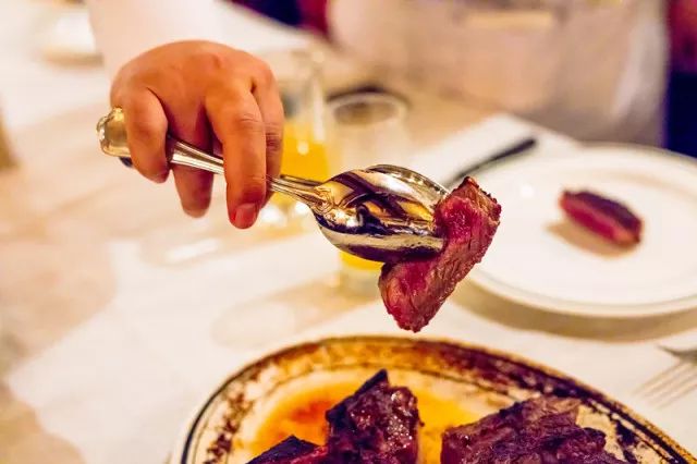 抢票｜仲夏夜，来沃夫冈体验RVF的超值专属晚宴