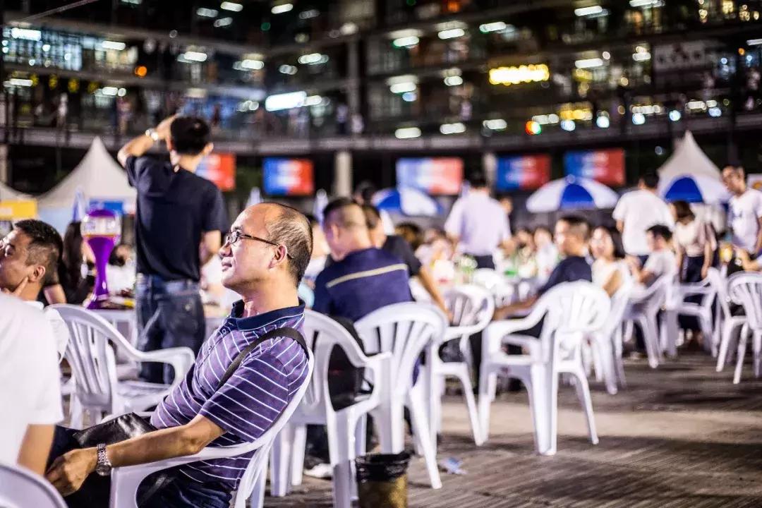 成都边吃宵夜边可以看球赛,成都看世界杯吃夜宵