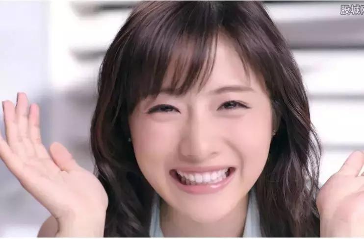 石原里美的笑容你能扛下几秒,石原里美的笑容为什么那么动人