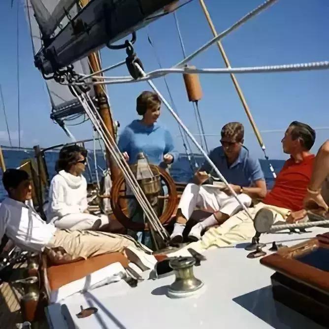 帆船鞋夏天如何搭配,帆船鞋夏日穿搭