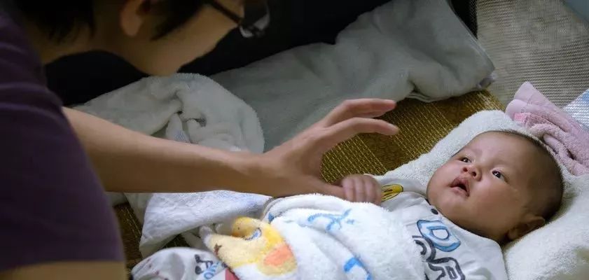 凉席怎么清洗没有螨虫,凉席怎样清洁来年不会发霉