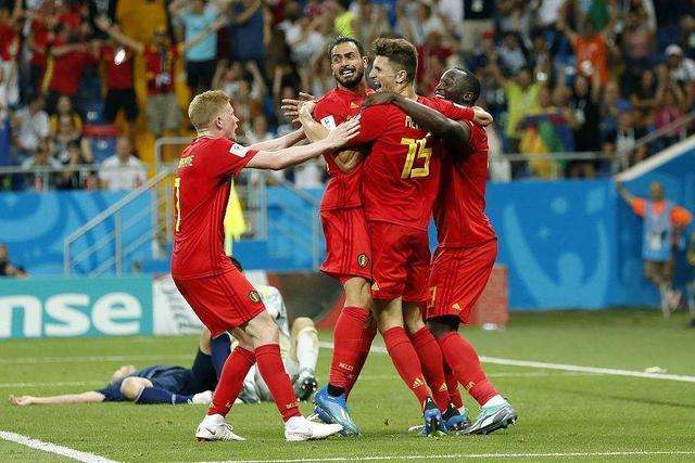 2022巴西队内马尔受伤画面,巴西队2-0塞尔维亚受伤