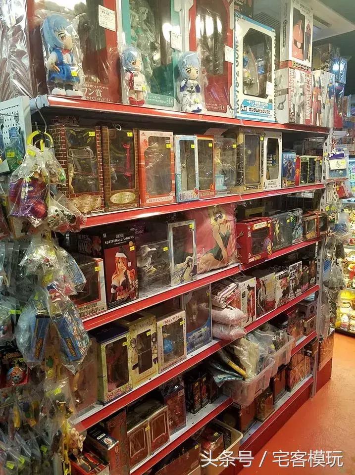 香港旺角中古玩具店,香港旺角古玩玩具店