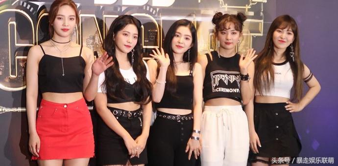 6大人气韩团中国台湾开唱，防弹少年团自制手幅献粉丝超暖心！