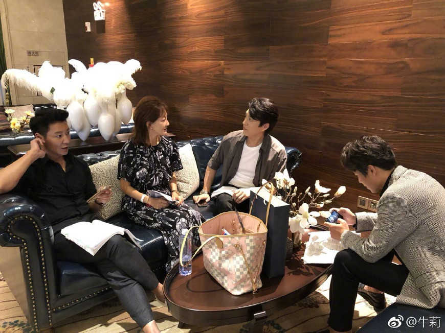 左小青和靳东如果岁月可回头花絮,靳东左小青电视剧如果岁月可回头