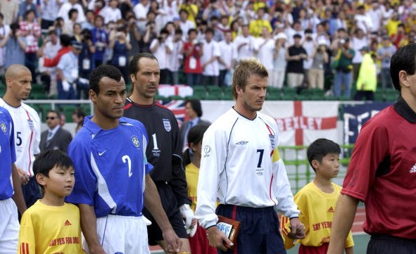 因为一个人爱上了足球,因为一个人爱上一个国家