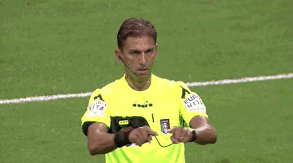 足球场上的黑科技,专业足球场地的黑科技