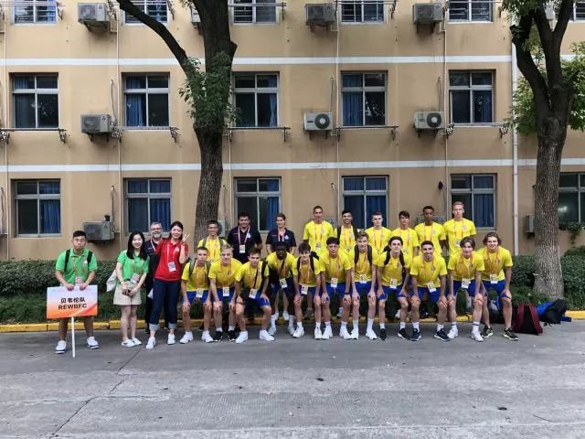 谁将是下一个足球明星,谁是下一个罗德里格斯