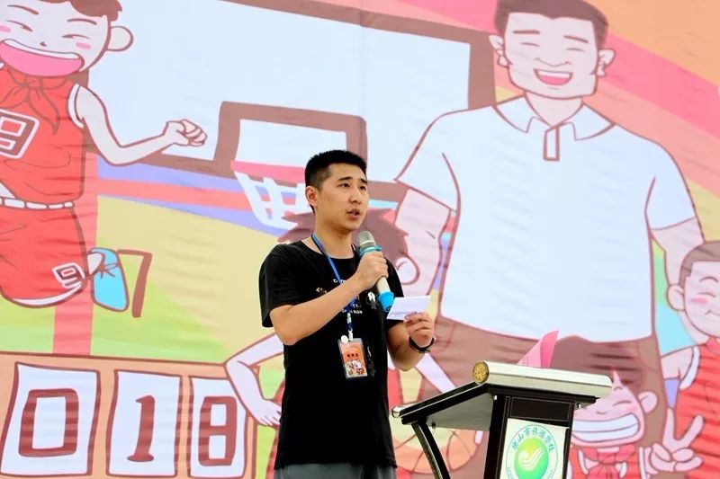 足球没有篮球精彩,足球没有篮球激烈