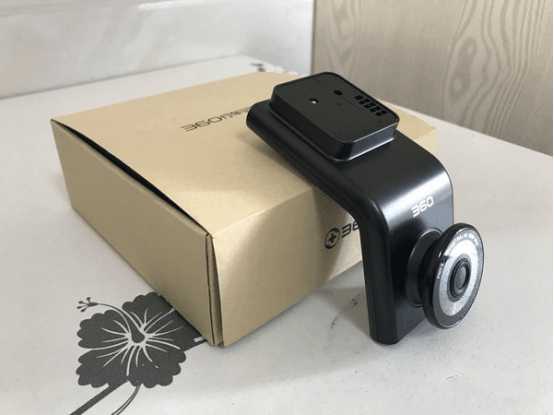 360对比70迈和盯盯拍记录仪,360行车记录仪好还是盯盯拍好