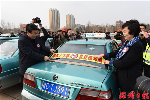 新时代的文化之力,迈向新时代朗诵