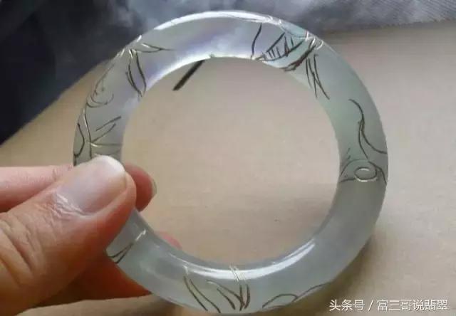 翡翠手镯断了如何处理,翡翠手镯断了怎么办