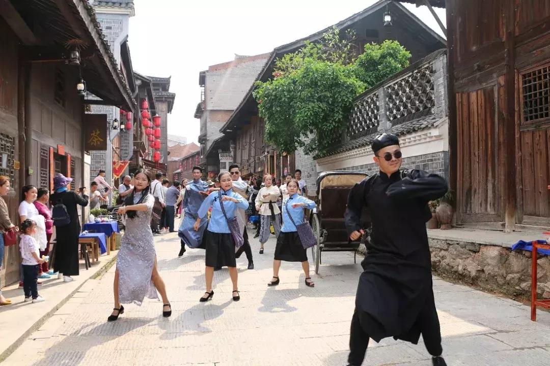 爆火的世界杯主题曲,盘点五首最燃的世界杯主题曲