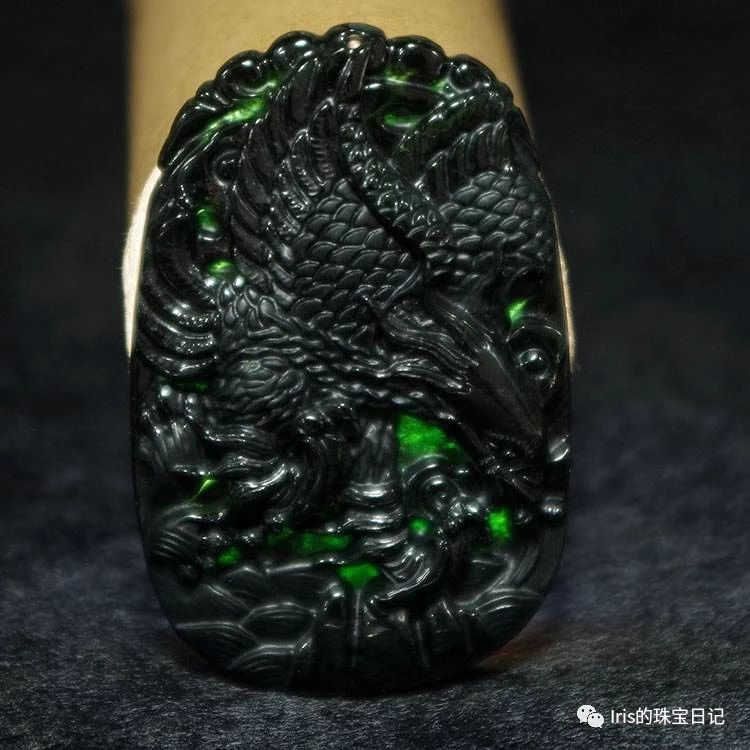 翡翠蓝水和飘花哪个好,飘花蓝水翡翠如意