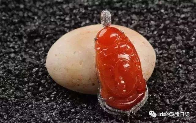 翡翠蓝水和飘花哪个好,飘花蓝水翡翠如意