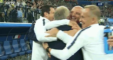 法国队中场休息德尚布置战术,德尚为什么能镇住法国队