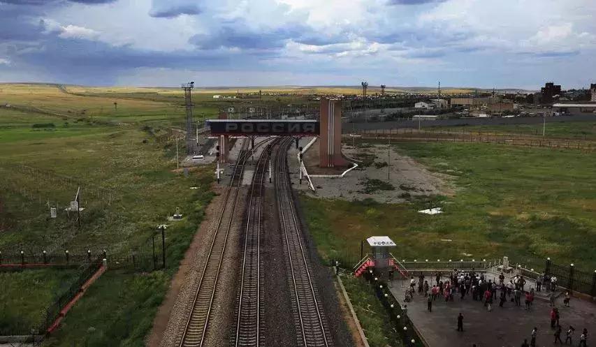 天津到长白山直达火车,天津出发4-5小时大巴旅游