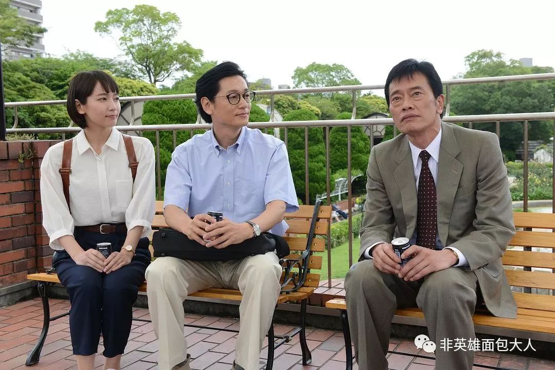 女王爱上男主日漫,女王爱上小伙印度剧