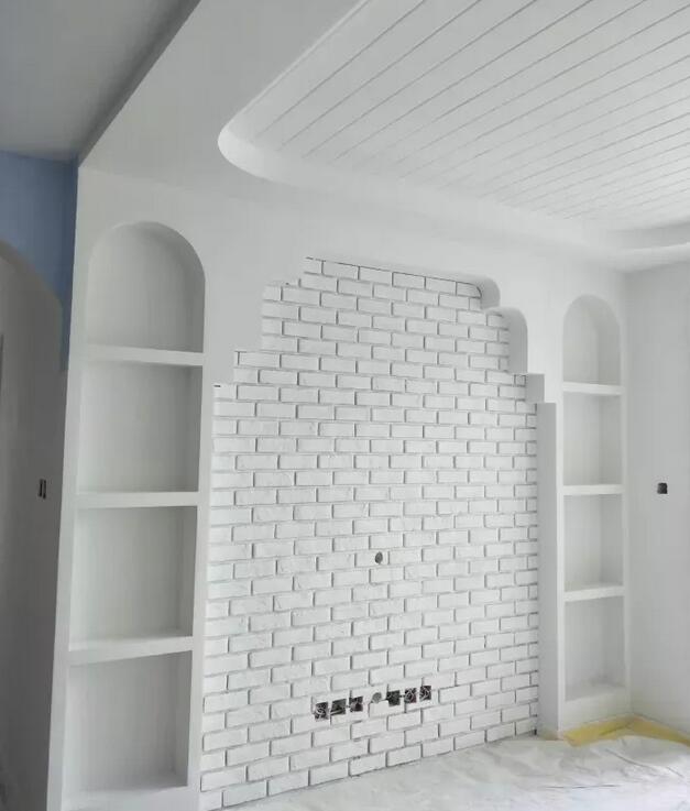 墙面腻子开裂脱皮什么原因,刚装修好入住几个月墙面开裂脱皮