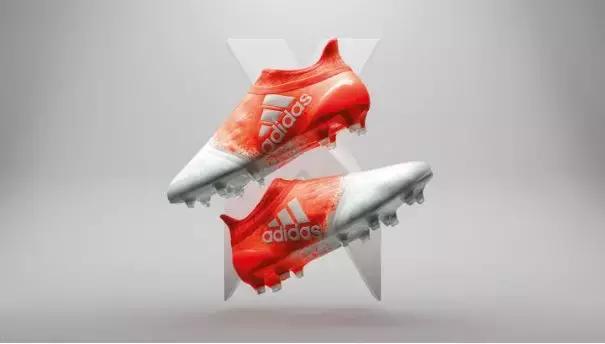 我是足球鞋，但别人都说我丑