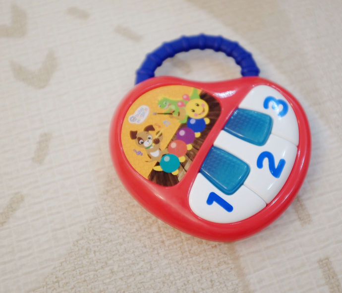 宝宝玩具0-1岁玩具怎么买,1-2岁玩具选购指南