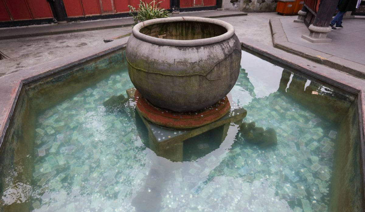 景区许愿池能有多少钱,景区许愿池的钱能捞吗