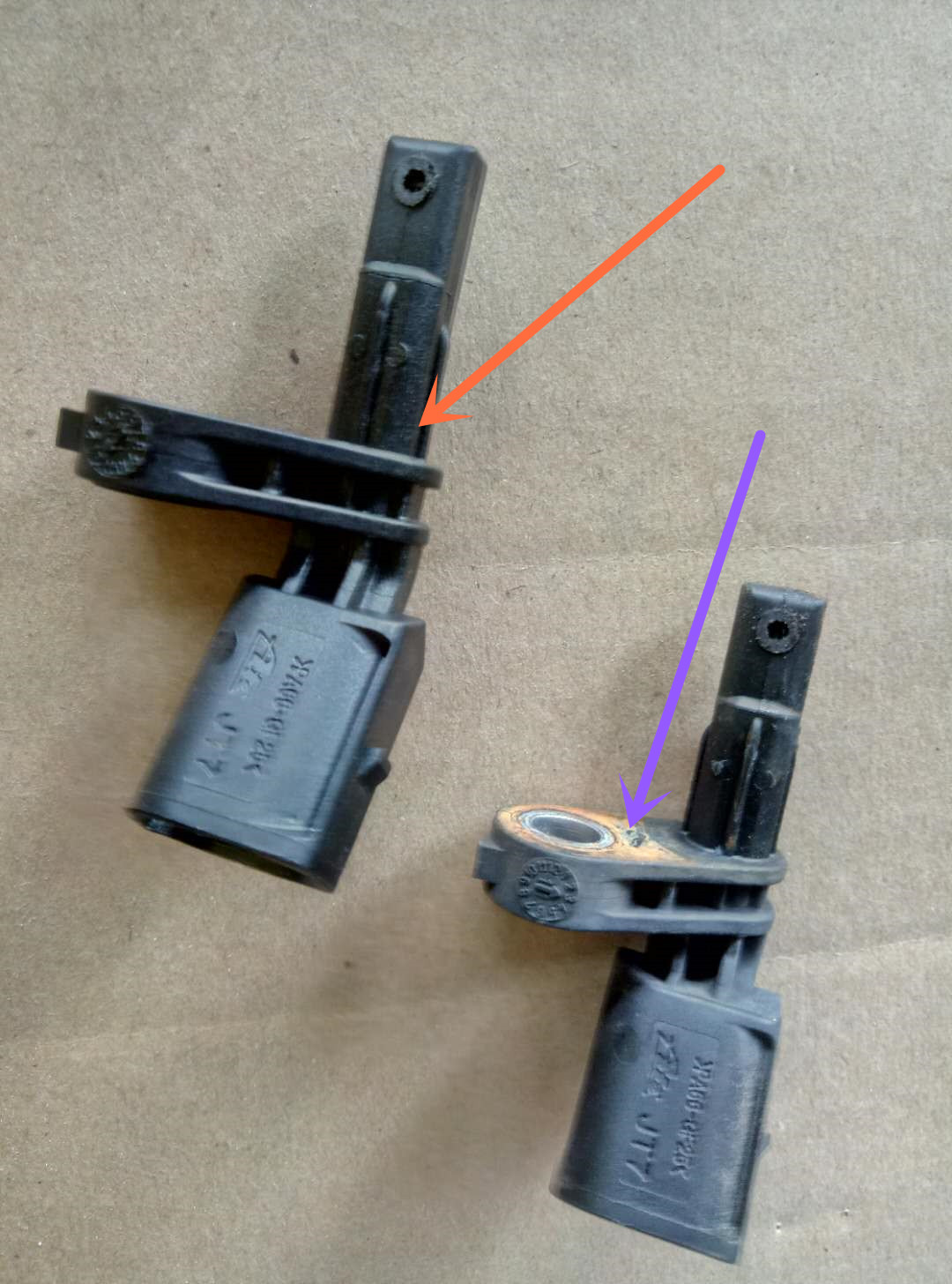 汽车仪表盘出现危险标志,车辆仪表盘指示灯警告灯的详解