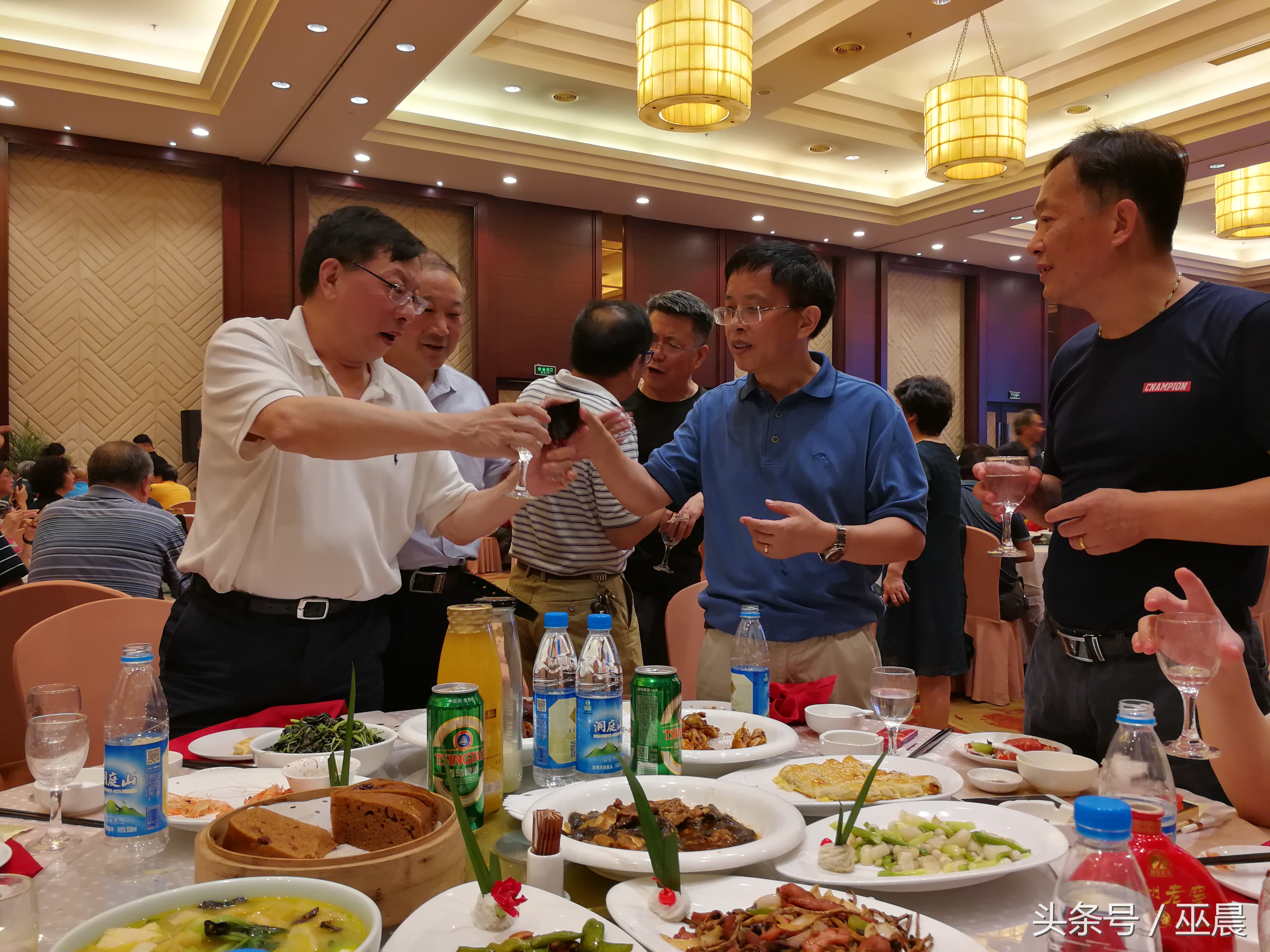 参加物理系入学40年聚会