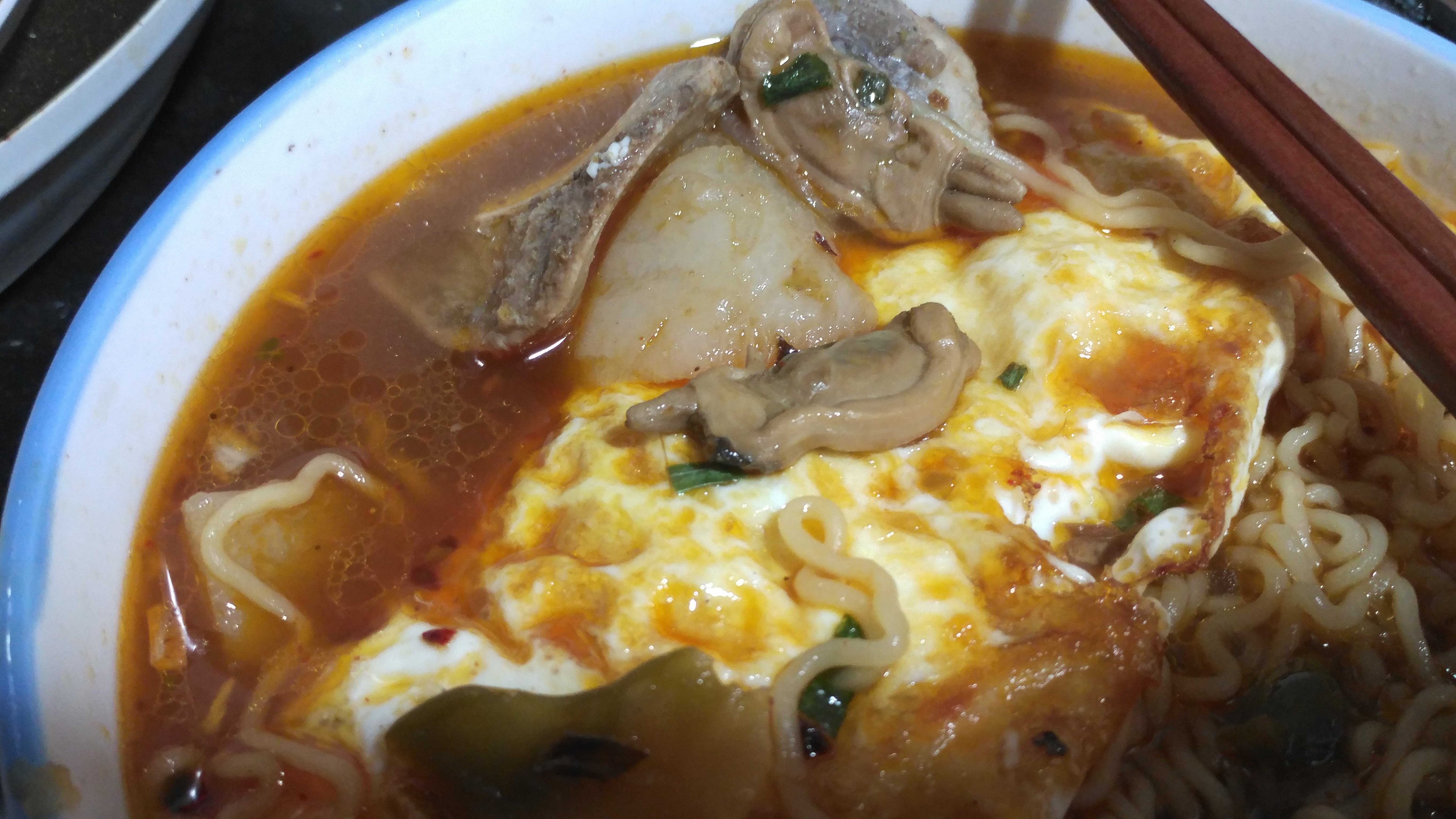 方便面8090后老款,宏发方便面小时候的味道