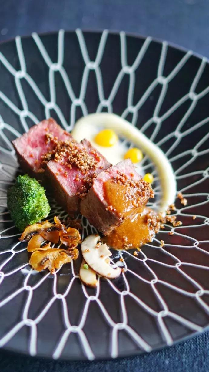 1分钟被8家美食新店种草！你需要一个胃和一部相机！