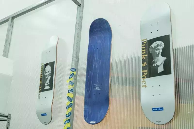 GUCCI出马桶了？纽约爆火的出厂设置展来魔都了，首日就1w人打卡