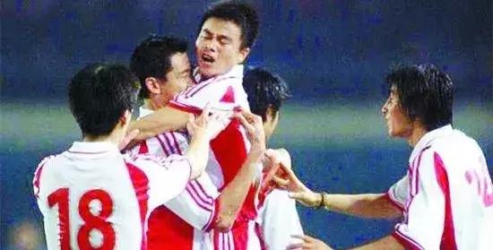 求求你，快扔给孙过庭一个足球吧！