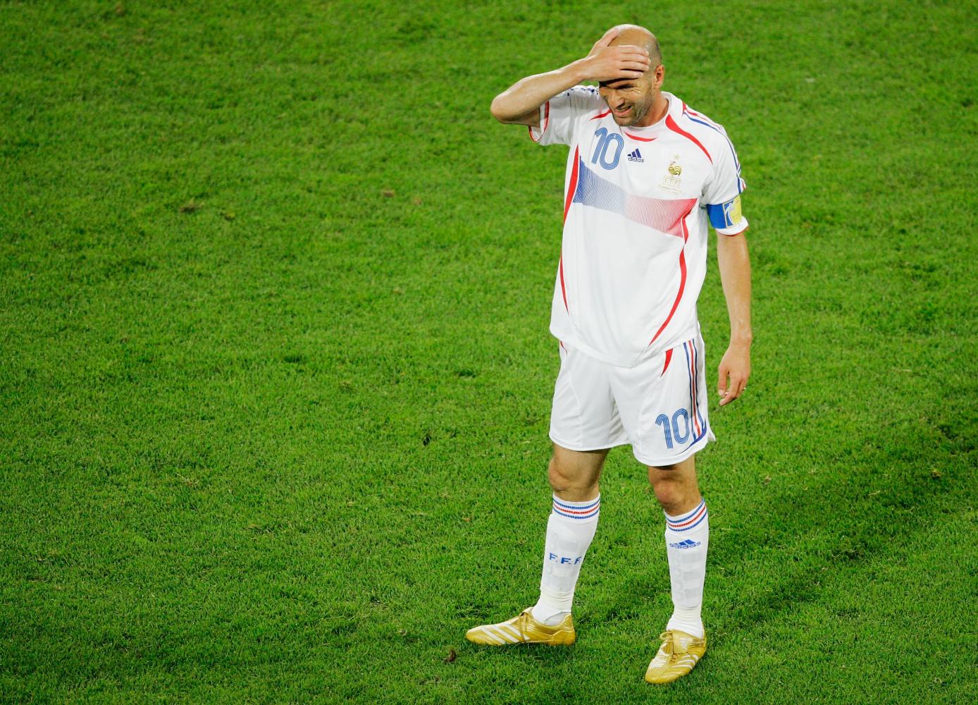 足球历史最强阵容11人,足球历史上各个位置的十大球星